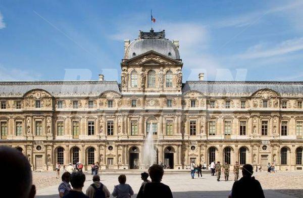 почивка в Timhotel Le Louvre