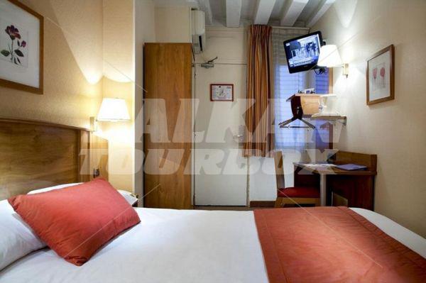 почивка в Timhotel Le Louvre