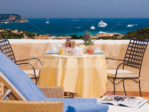 почивка в Colonna Pevero Hotel