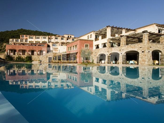 почивка в Colonna Pevero Hotel