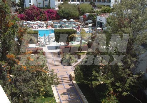 holiday in Le Tivoli