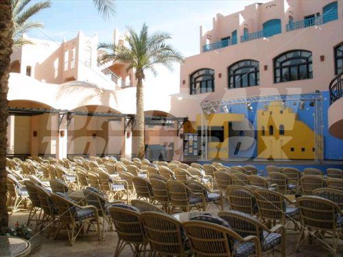 holiday in Le Pacha