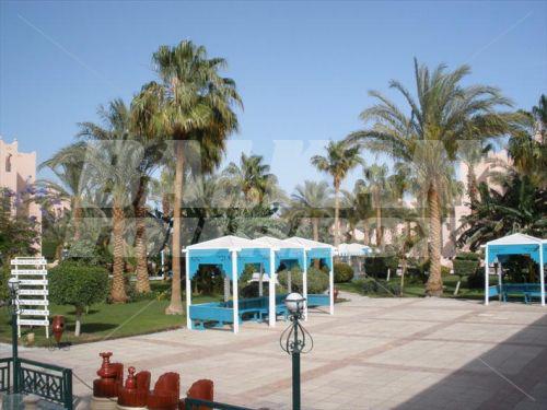 holiday in Le Pacha