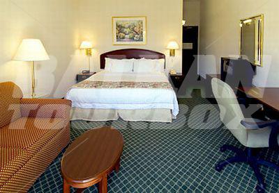 почивка в Courtyard by Marriott Austin South