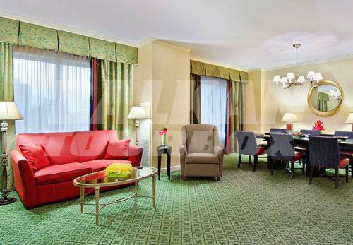 почивка в Louisville Marriott Downtown