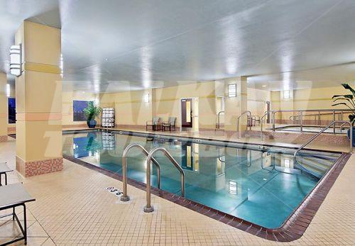 почивка в Louisville Marriott Downtown