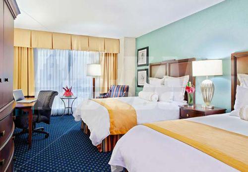 почивка в Louisville Marriott Downtown