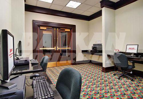 почивка в Louisville Marriott Downtown