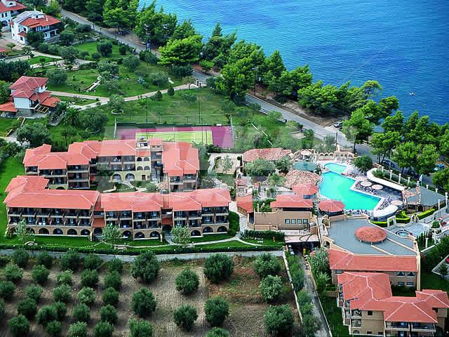 почивка в  Athena Pallas Village