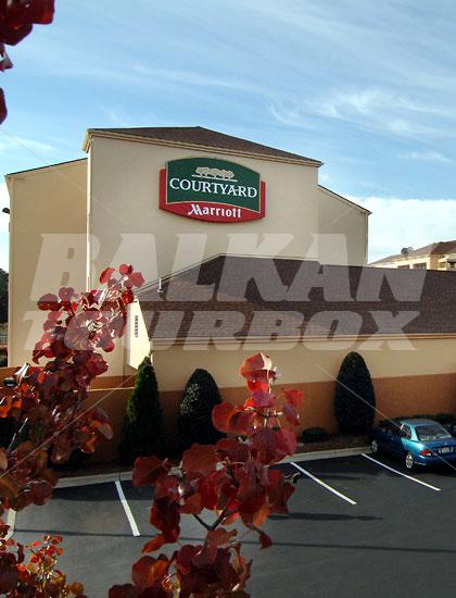 почивка в Courtyard by Marriott Durham Near Duke University/Downtown