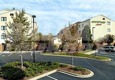 почивка в Courtyard by Marriott Durham Near Duke University/Downtown