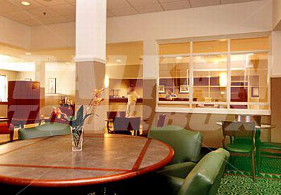 почивка в Courtyard by Marriott Durham Near Duke University/Downtown