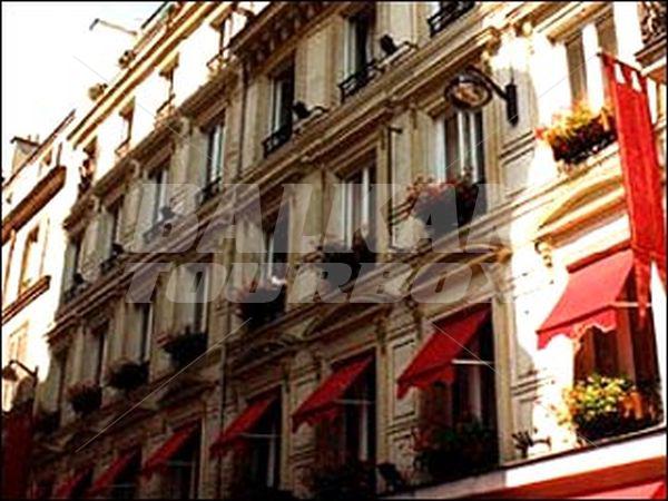 почивка в Pavillon République les Halles