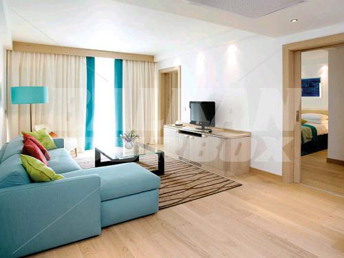 holiday in Radisson Blu Resort & Spa Dubrovnik Sun Gardens