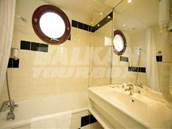 почивка в Pavillon Bercy Gare de Lyon