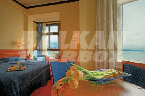 holiday in Kristal