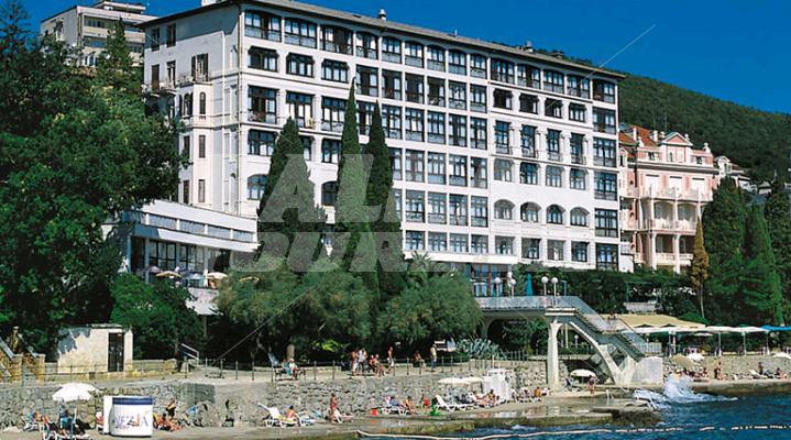 holiday in  Kristal