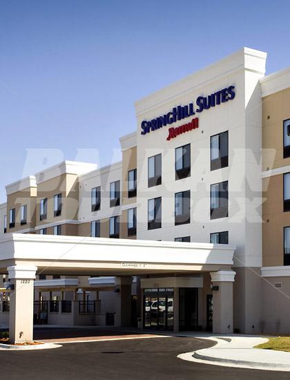 почивка в SpringHill Suites by Marriott Wichita East at Plazzio