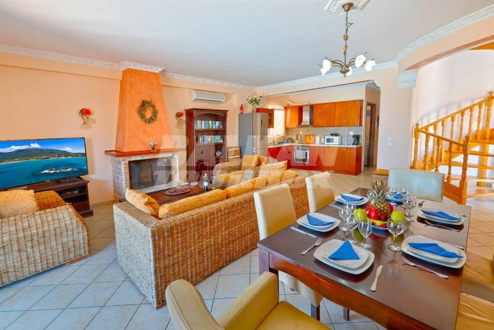 почивка в Villa Sofia - Agios Mattheos