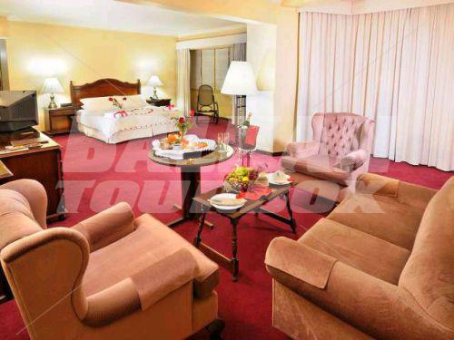 holiday in El Rey Palace