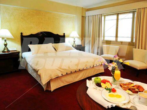 holiday in El Rey Palace