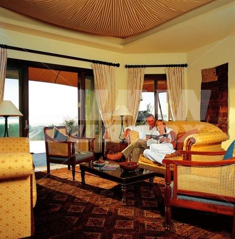 почивка в Al Maha Desert Resort