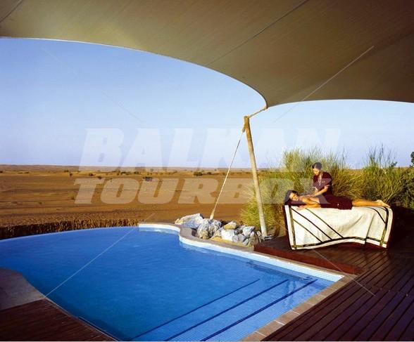 почивка в Al Maha Desert Resort