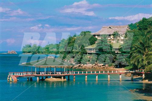 holiday in Coco de Mer