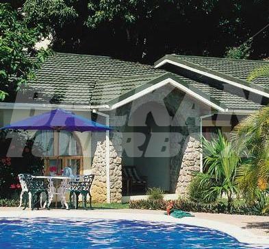 holiday in Coco de Mer