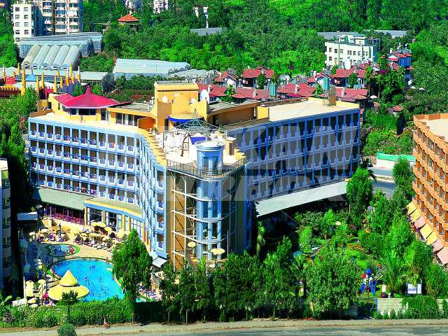 holiday in Grand Kaptan