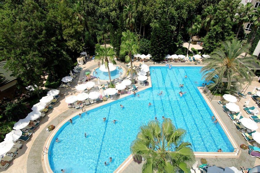 почивка в Delphin Botanik Hotel and Resort