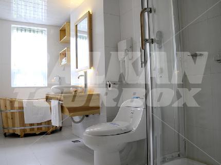почивка в Boss Hanoi