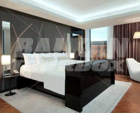 почивка в Hilton Liverpool