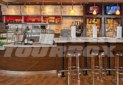 почивка в Courtyard by Marriott Phoenix Camelback