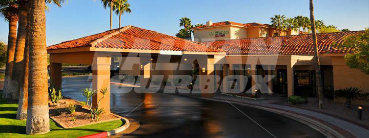 почивка в  Courtyard by Marriott Phoenix Camelback