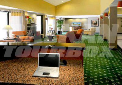 почивка в Courtyard by Marriott Phoenix Camelback