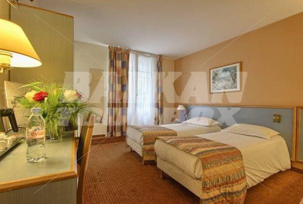 почивка в Timhotel Montmartre