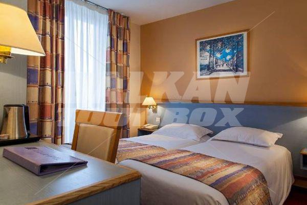 почивка в Timhotel Montmartre