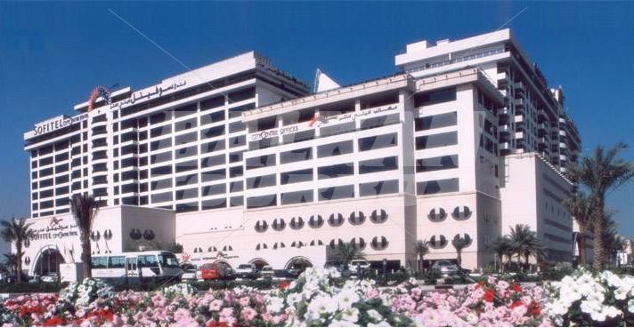 почивка в  Sofitel City Cnter