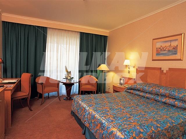 почивка в Sofitel City Cnter
