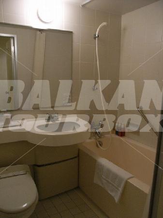 почивка в Holiday Inn Express Shin Kobe