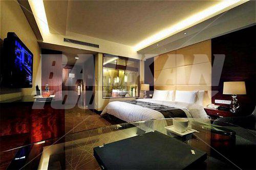 holiday in Crowne Plaza International Airport