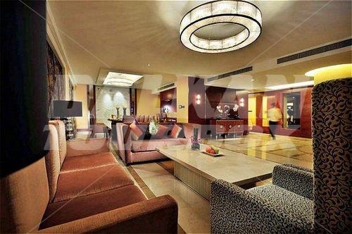 holiday in Crowne Plaza International Airport