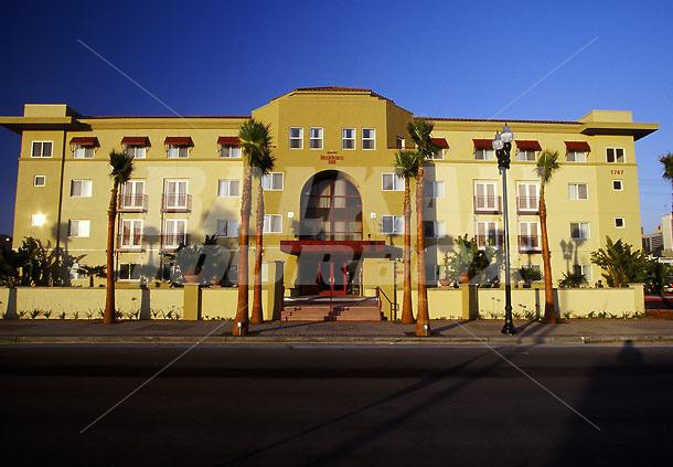 почивка в  Residence Inn by Marriott San Diego Downtown