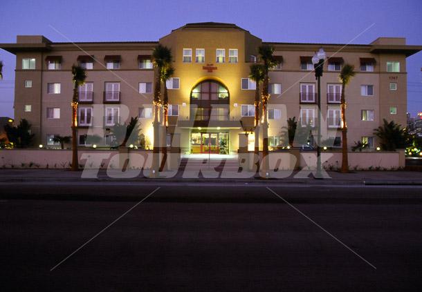 почивка в Residence Inn by Marriott San Diego Downtown