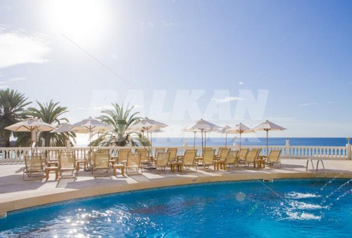 holiday in Nixe Palace