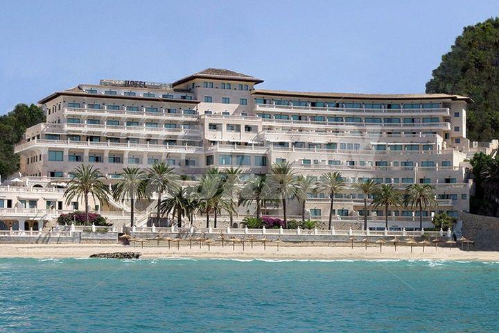 holiday in Nixe Palace