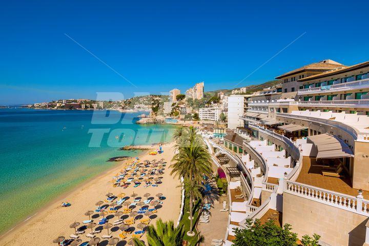 holiday in Nixe Palace