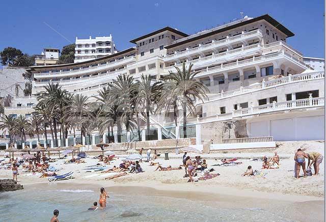 holiday in Nixe Palace