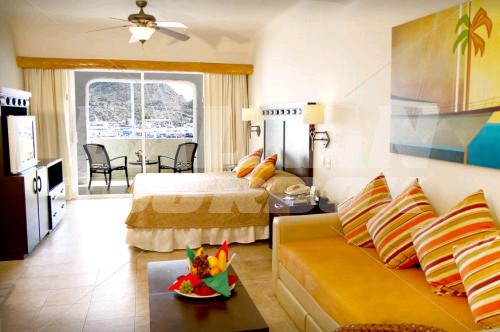 почивка в Wyndham Cabo San Lucas Resort